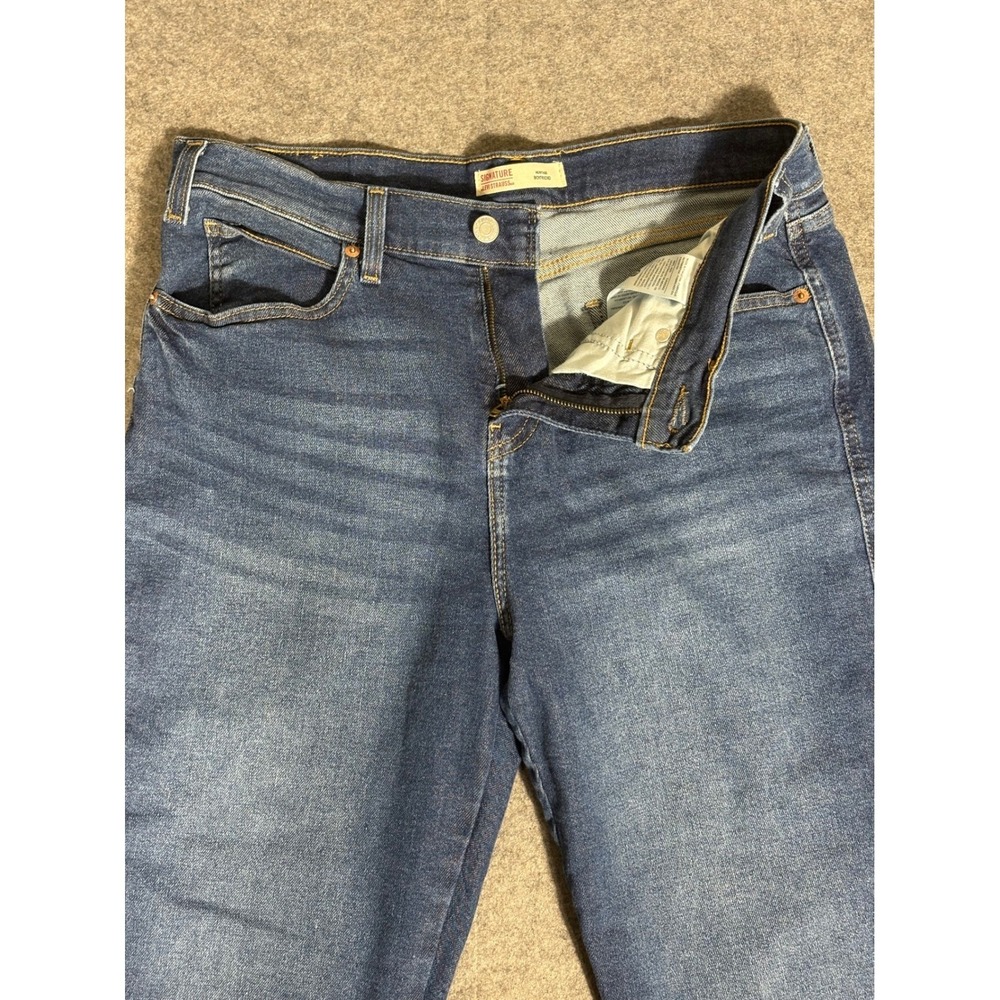 Signature Levi Strauss Heritage Boyfriend Jeans Size 10 Medium Wash